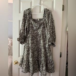 Puff sleeve dress